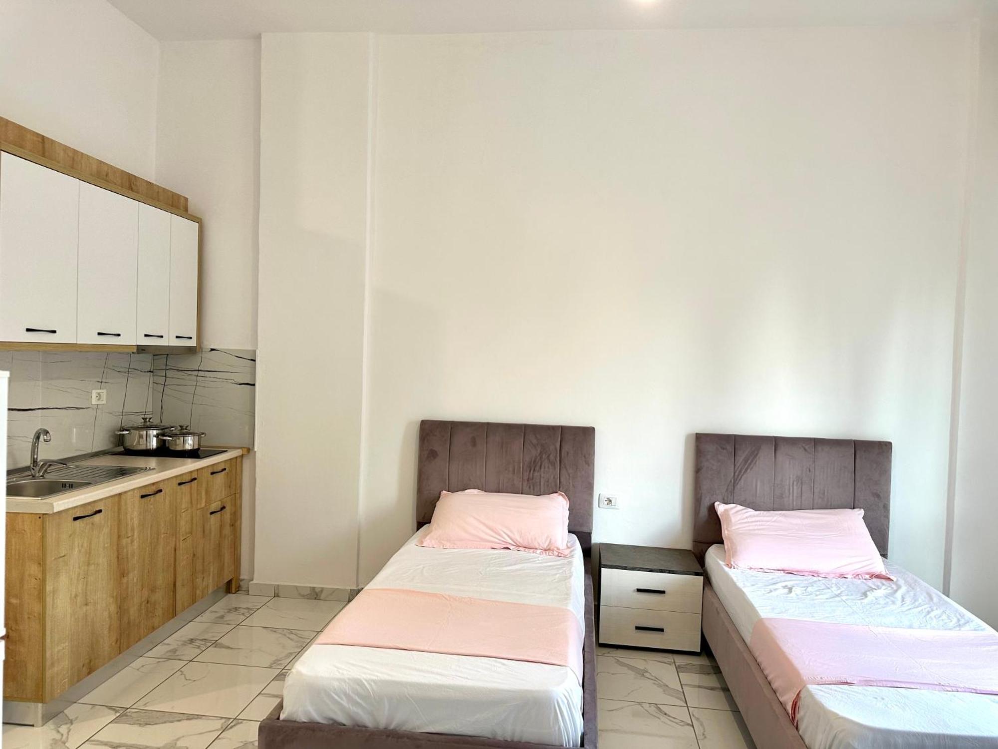 Shell Hom Golem (Tirana)